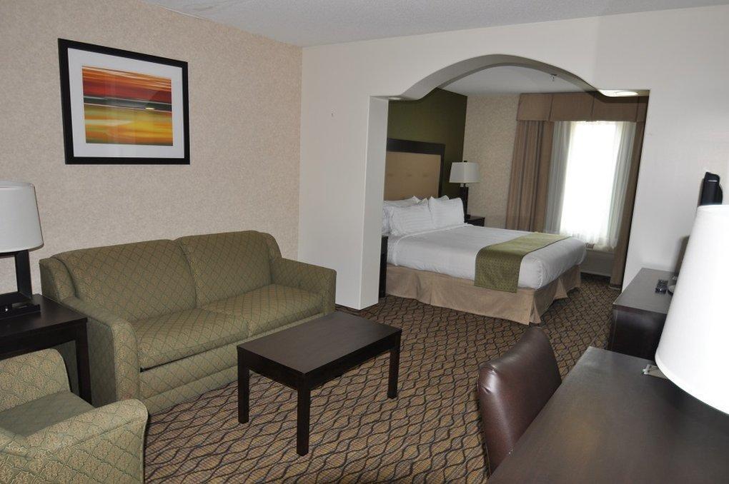 Clarion Hotel & Conference Centre Sherwood Park Exterior photo