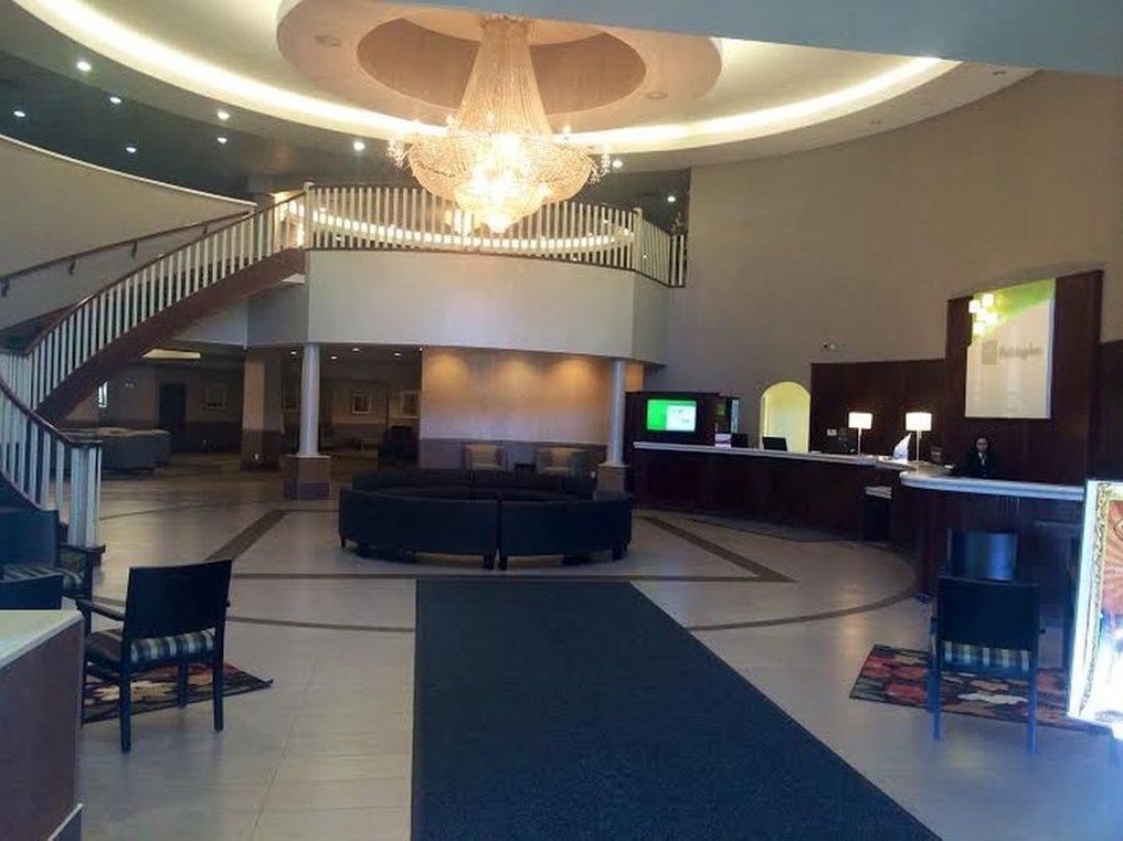 Clarion Hotel & Conference Centre Sherwood Park Exterior photo
