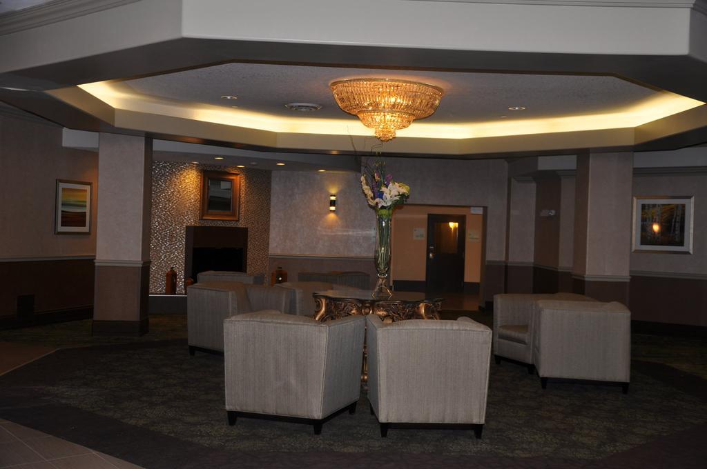 Clarion Hotel & Conference Centre Sherwood Park Exterior photo