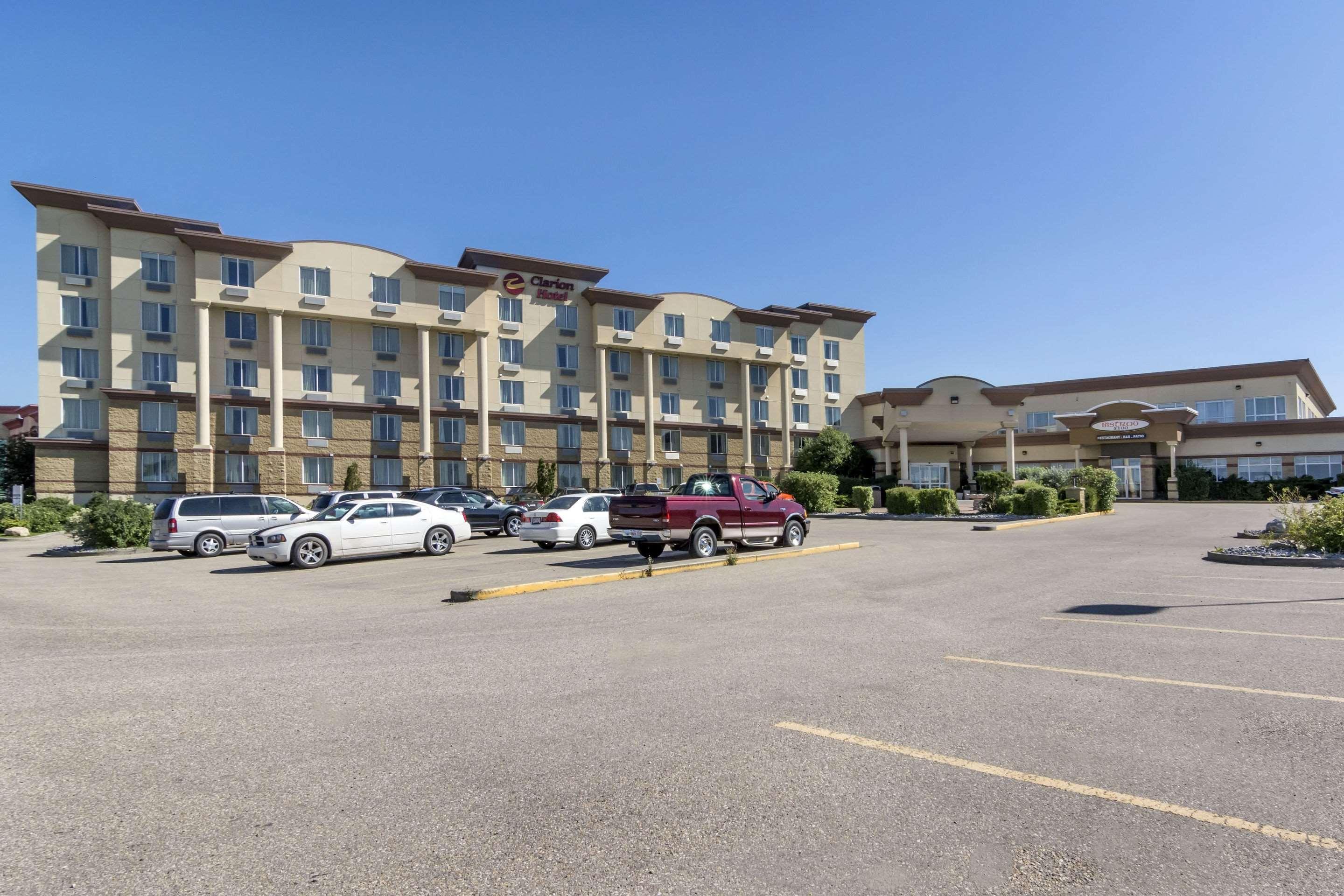 Clarion Hotel & Conference Centre Sherwood Park Exterior photo