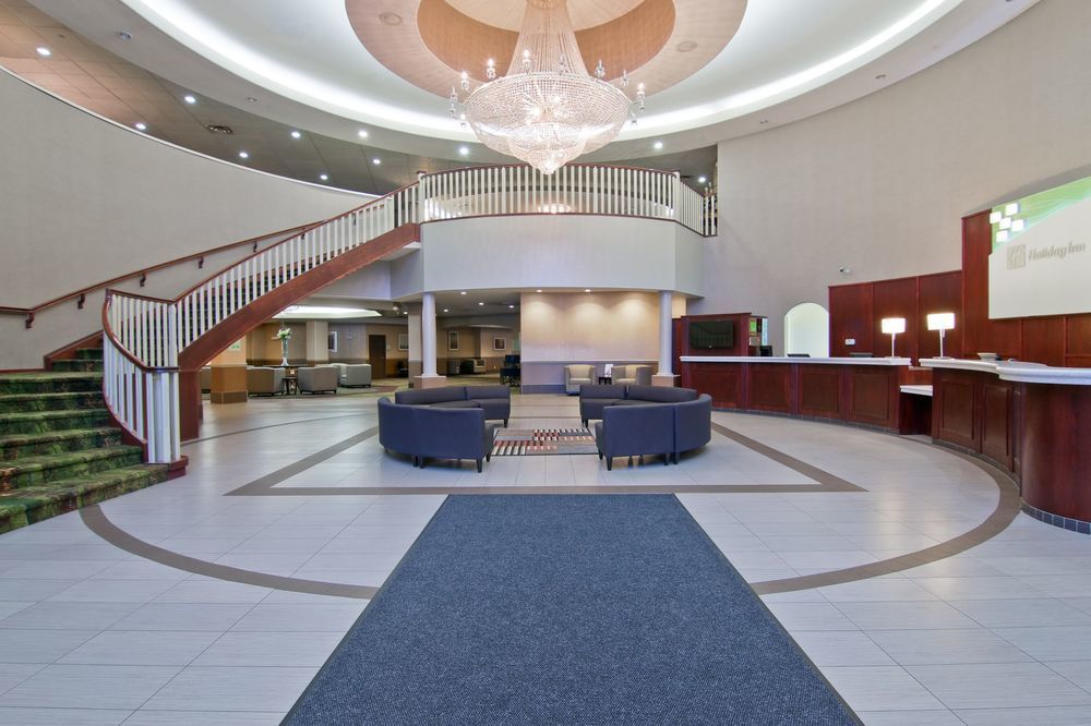 Clarion Hotel & Conference Centre Sherwood Park Exterior photo