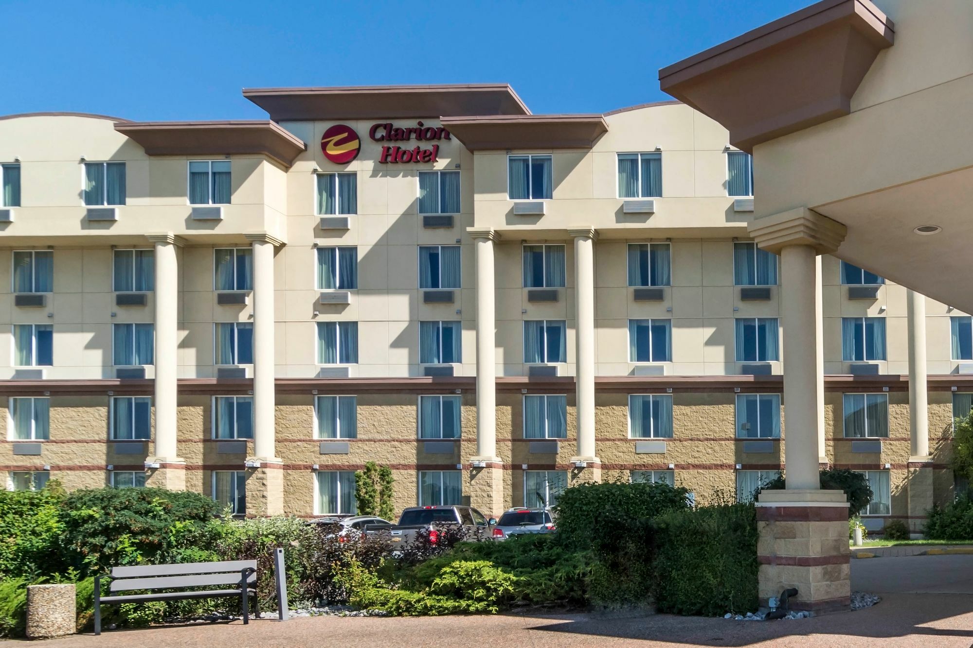 Clarion Hotel & Conference Centre Sherwood Park Exterior photo